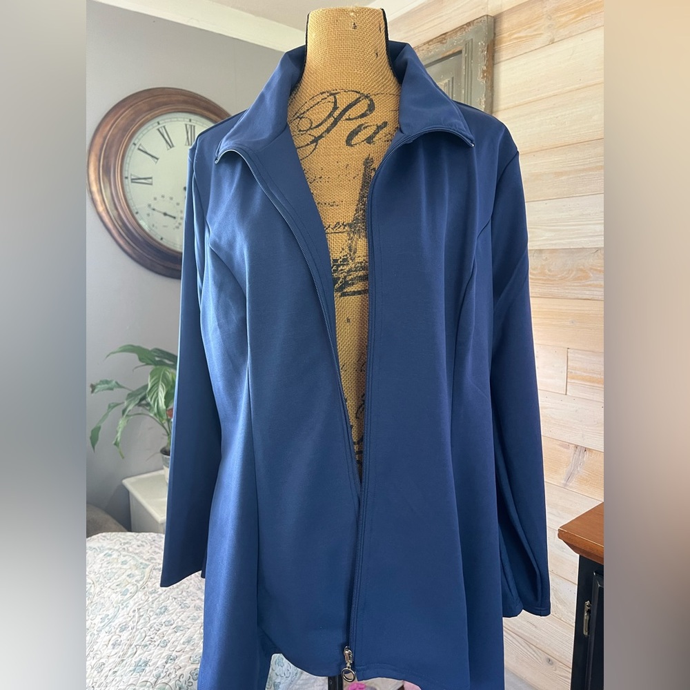Classic Navy Coat with Zip Front. 14/16